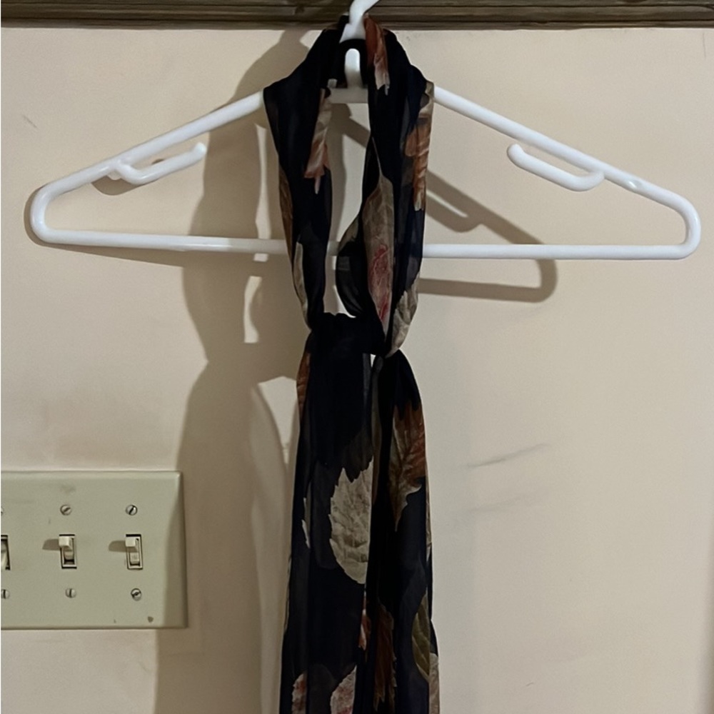 Women’s scarf